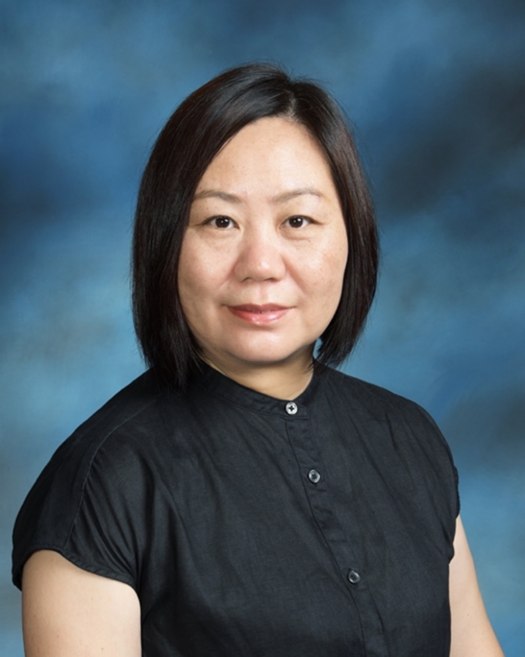 Ms Vivian Li